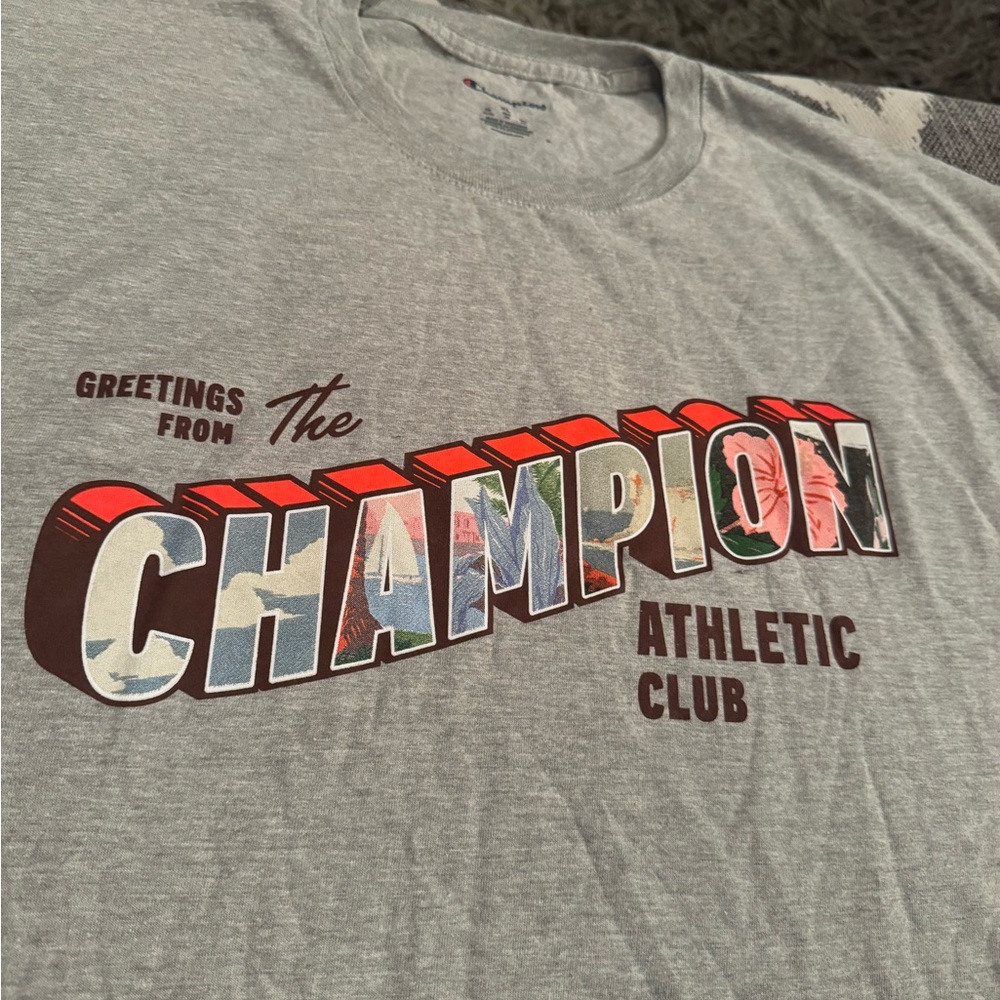 Champion tshirt NWOT